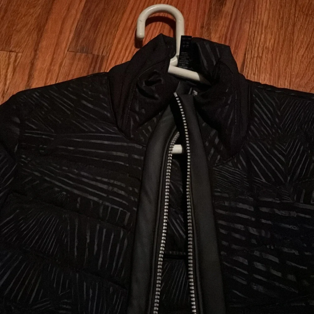 Jacket - Picture 2 of 4